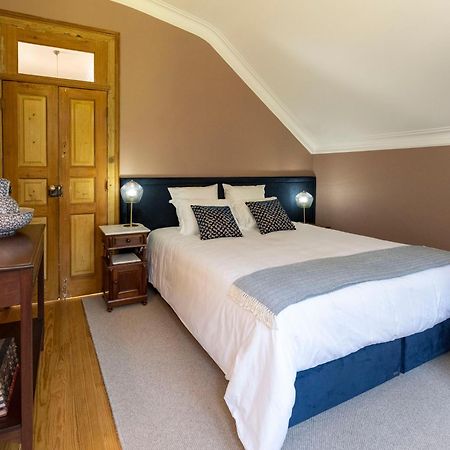 The Grove Houses Guimaraes Room photo